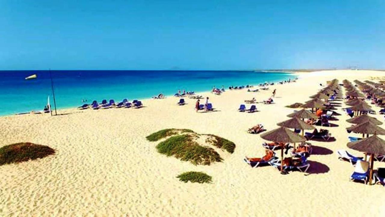 Hostels Holiday Cape Verde Santa Maria Exterior foto